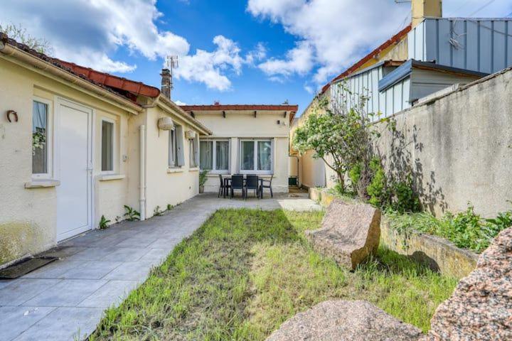 Holiday home Emmanuel 2 *